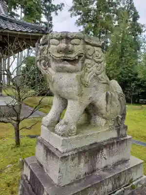 山見八幡宮の狛犬