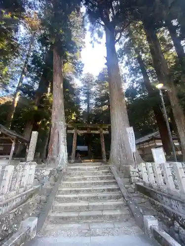 室生龍穴神社の鳥居