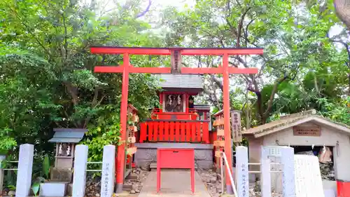 御器所八幡宮の末社