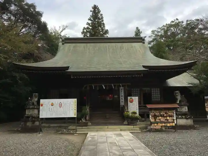 砥鹿神社(里宮)の末社・摂社