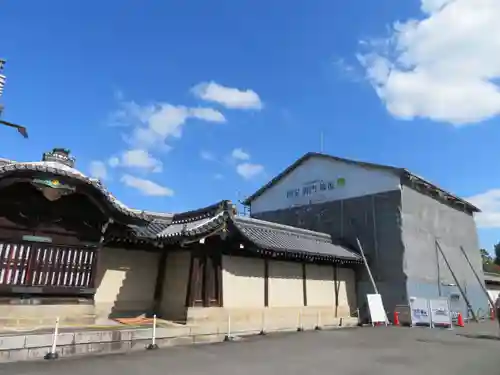 本願寺（西本願寺）の山門