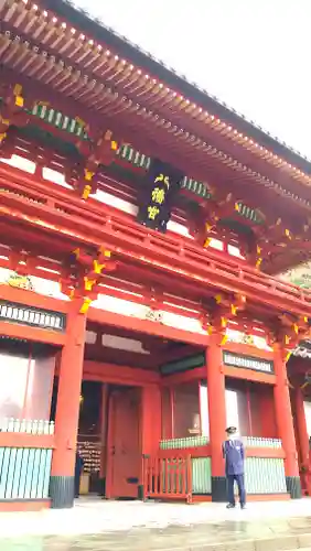 鶴岡八幡宮の本殿・本堂