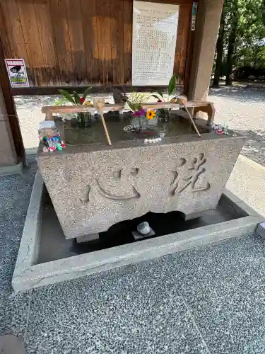 新川神社の手水舎