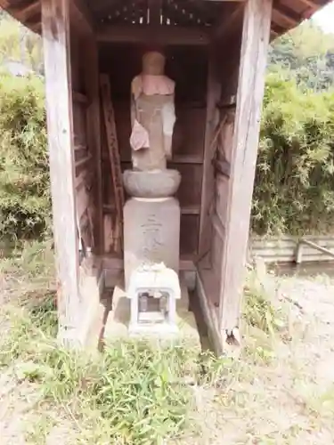 雷神社の地蔵