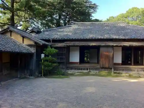 松陰神社の建物その他