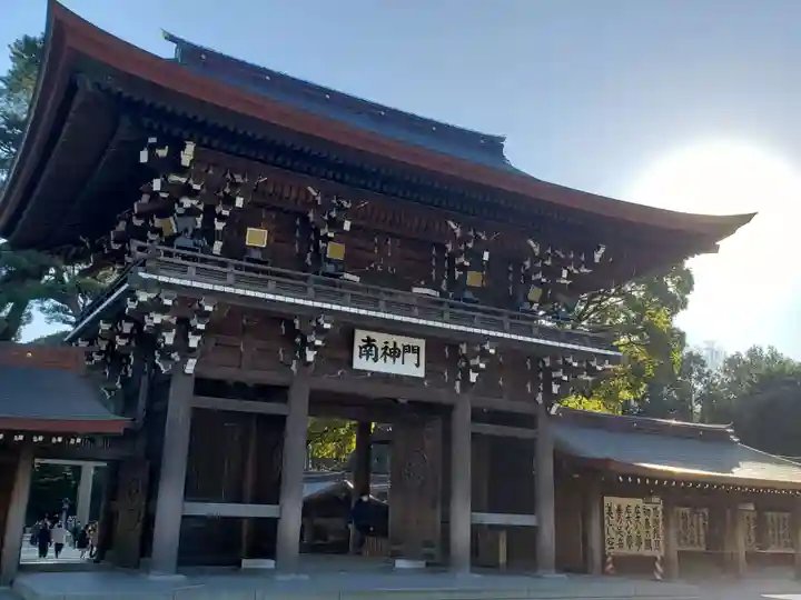 明治神宮の山門・神門