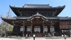 本山専修寺の本殿