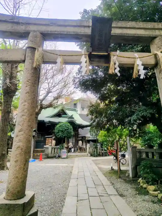 小野照崎神社の{uncategorized: "未分類", other: "その他", undefined: "問題あり", building: "その他建物", grave: "お墓", sacred_gate: "鳥居", guardian: "狛犬", statue: "像", buddha: "仏像", history: "歴史", nature: "自然", garden: "庭園", animal: "動物", pagoda: "塔", temizu: "手水舎", mountain_gate: "山門・神門", sanctuary: "本殿・本堂", subordinate: "末社・摂社", art: "芸術", scenery: "景色", jizo: "地蔵", ema: "絵馬", goshuin: "御朱印", omikuji: "おみくじ", items: "授与品その他", amulet: "お守り", goshuincho: "御朱印帳", eats: "食事", festival: "お祭り", votive_dance: "神楽", shichigosan: "七五三参", wedding: "結婚式", experience: "体験その他", initially: "初詣", around: "周辺", anti_infection: "感染症対策"}