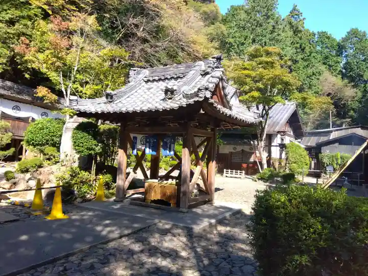 安養寺(立木観音)(滋賀県)