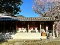 松ヶ瀬地蔵堂の{uncategorized: "未分類", other: "その他", undefined: "問題あり", building: "その他建物", grave: "お墓", sacred_gate: "鳥居", guardian: "狛犬", statue: "像", buddha: "仏像", history: "歴史", nature: "自然", garden: "庭園", animal: "動物", pagoda: "塔", temizu: "手水舎", mountain_gate: "山門・神門", sanctuary: "本殿・本堂", subordinate: "末社・摂社", art: "芸術", scenery: "景色", jizo: "地蔵", ema: "絵馬", goshuin: "御朱印", omikuji: "おみくじ", items: "授与品その他", amulet: "お守り", goshuincho: "御朱印帳", eats: "食事", festival: "お祭り", votive_dance: "神楽", shichigosan: "七五三参", wedding: "結婚式", experience: "体験その他", initially: "初詣", around: "周辺", anti_infection: "感染症対策"}