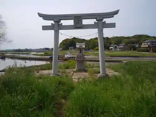 水神社の鳥居