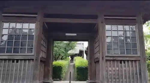 観福寺の山門