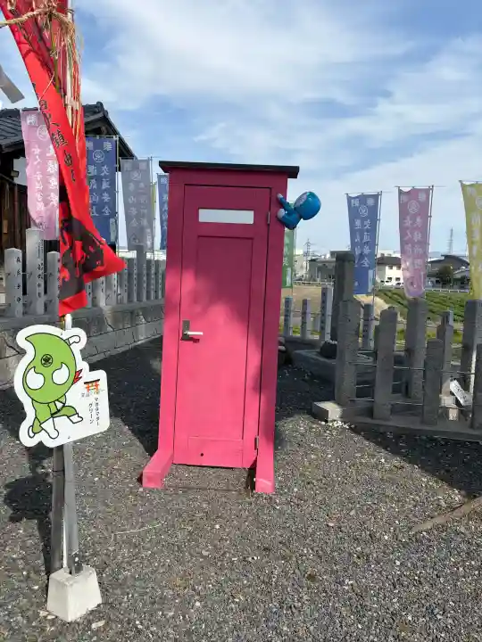 玉田神社の{uncategorized: "未分類", other: "その他", undefined: "問題あり", building: "その他建物", grave: "お墓", sacred_gate: "鳥居", guardian: "狛犬", statue: "像", buddha: "仏像", history: "歴史", nature: "自然", garden: "庭園", animal: "動物", pagoda: "塔", temizu: "手水舎", mountain_gate: "山門・神門", sanctuary: "本殿・本堂", subordinate: "末社・摂社", art: "芸術", scenery: "景色", jizo: "地蔵", ema: "絵馬", goshuin: "御朱印", omikuji: "おみくじ", items: "授与品その他", amulet: "お守り", goshuincho: "御朱印帳", eats: "食事", festival: "お祭り", votive_dance: "神楽", shichigosan: "七五三参", wedding: "結婚式", experience: "体験その他", initially: "初詣", around: "周辺", anti_infection: "感染症対策"}