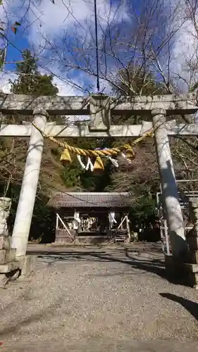 天鷹神社の鳥居