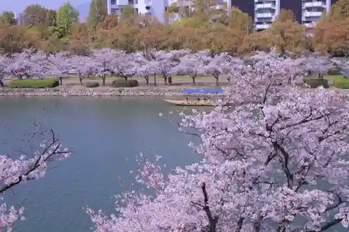 廣島護國神社の庭園