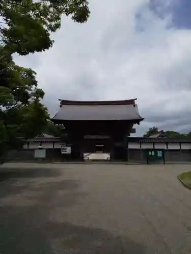 瑞龍寺の山門