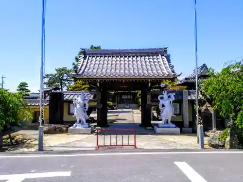 龍江寺の山門