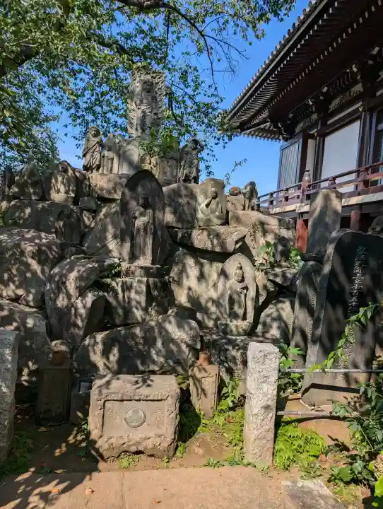 圓照寺の{uncategorized: "未分類", other: "その他", undefined: "問題あり", building: "その他建物", grave: "お墓", sacred_gate: "鳥居", guardian: "狛犬", statue: "像", buddha: "仏像", history: "歴史", nature: "自然", garden: "庭園", animal: "動物", pagoda: "塔", temizu: "手水舎", mountain_gate: "山門・神門", sanctuary: "本殿・本堂", subordinate: "末社・摂社", art: "芸術", scenery: "景色", jizo: "地蔵", ema: "絵馬", goshuin: "御朱印", omikuji: "おみくじ", items: "授与品その他", amulet: "お守り", goshuincho: "御朱印帳", eats: "食事", festival: "お祭り", votive_dance: "神楽", shichigosan: "七五三参", wedding: "結婚式", experience: "体験その他", initially: "初詣", around: "周辺", anti_infection: "感染症対策"}