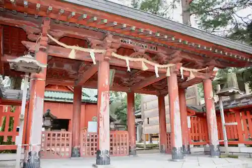 尾崎神社の山門・神門