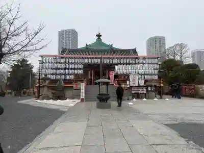 寛永寺不忍池弁天堂の{uncategorized: "未分類", other: "その他", undefined: "問題あり", building: "その他建物", grave: "お墓", sacred_gate: "鳥居", guardian: "狛犬", statue: "像", buddha: "仏像", history: "歴史", nature: "自然", garden: "庭園", animal: "動物", pagoda: "塔", temizu: "手水舎", mountain_gate: "山門・神門", sanctuary: "本殿・本堂", subordinate: "末社・摂社", art: "芸術", scenery: "景色", jizo: "地蔵", ema: "絵馬", goshuin: "御朱印", omikuji: "おみくじ", items: "授与品その他", amulet: "お守り", goshuincho: "御朱印帳", eats: "食事", festival: "お祭り", votive_dance: "神楽", shichigosan: "七五三参", wedding: "結婚式", experience: "体験その他", initially: "初詣", around: "周辺", anti_infection: "感染症対策"}
