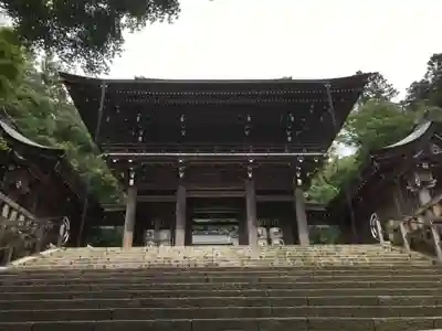 伊奈波神社の山門・神門