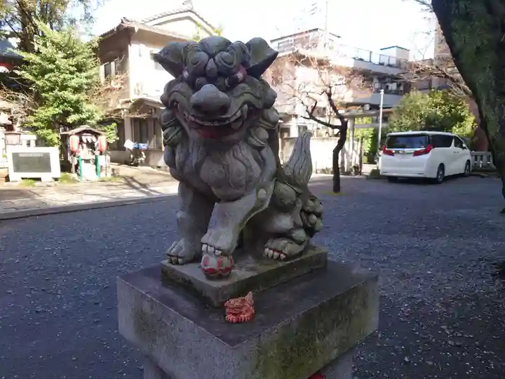 くまくま神社(導きの社 熊野町熊野神社)の狛犬