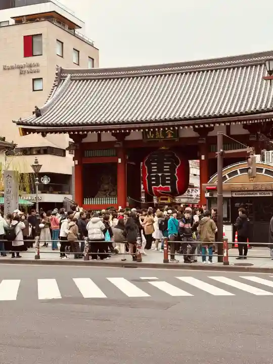浅草寺の山門・神門