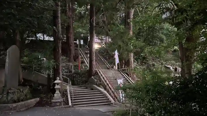 金刀比羅神社の庭園