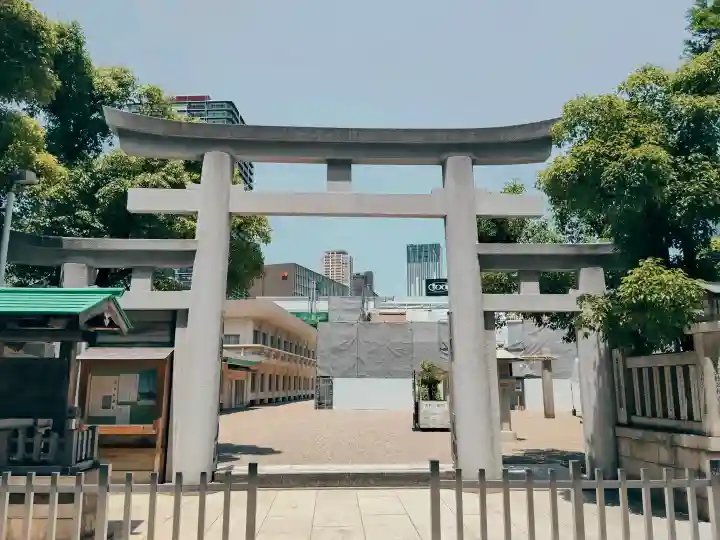 今宮戎神社の{uncategorized: "未分類", other: "その他", undefined: "問題あり", building: "その他建物", grave: "お墓", sacred_gate: "鳥居", guardian: "狛犬", statue: "像", buddha: "仏像", history: "歴史", nature: "自然", garden: "庭園", animal: "動物", pagoda: "塔", temizu: "手水舎", mountain_gate: "山門・神門", sanctuary: "本殿・本堂", subordinate: "末社・摂社", art: "芸術", scenery: "景色", jizo: "地蔵", ema: "絵馬", goshuin: "御朱印", omikuji: "おみくじ", items: "授与品その他", amulet: "お守り", goshuincho: "御朱印帳", eats: "食事", festival: "お祭り", votive_dance: "神楽", shichigosan: "七五三参", wedding: "結婚式", experience: "体験その他", initially: "初詣", around: "周辺", anti_infection: "感染症対策"}