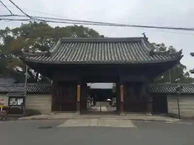 斑鳩寺の山門・神門