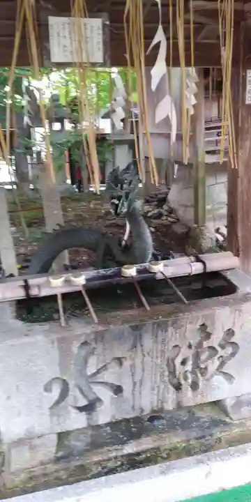 長等神社の手水舎