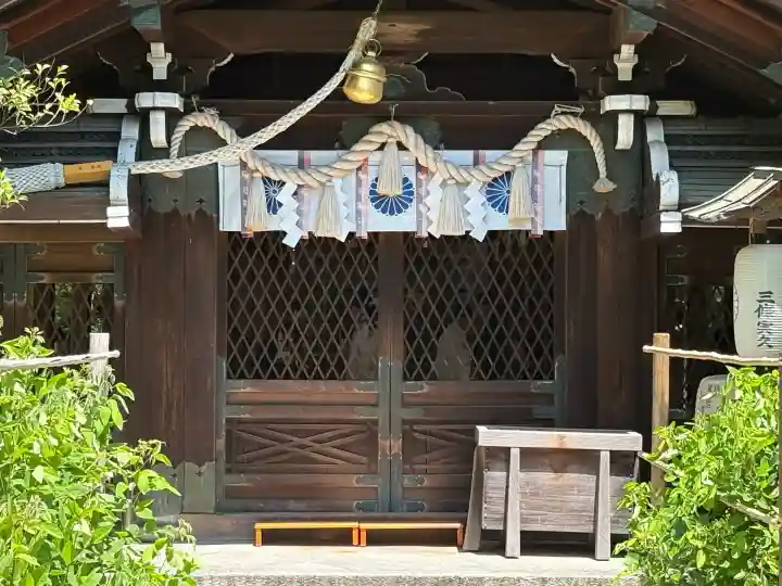 梨木神社の{uncategorized: "未分類", other: "その他", undefined: "問題あり", building: "その他建物", grave: "お墓", sacred_gate: "鳥居", guardian: "狛犬", statue: "像", buddha: "仏像", history: "歴史", nature: "自然", garden: "庭園", animal: "動物", pagoda: "塔", temizu: "手水舎", mountain_gate: "山門・神門", sanctuary: "本殿・本堂", subordinate: "末社・摂社", art: "芸術", scenery: "景色", jizo: "地蔵", ema: "絵馬", goshuin: "御朱印", omikuji: "おみくじ", items: "授与品その他", amulet: "お守り", goshuincho: "御朱印帳", eats: "食事", festival: "お祭り", votive_dance: "神楽", shichigosan: "七五三参", wedding: "結婚式", experience: "体験その他", initially: "初詣", around: "周辺", anti_infection: "感染症対策"}