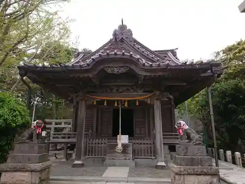 小動神社の本殿・本堂