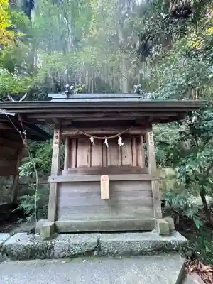 葛城一言主神社の{uncategorized: "未分類", other: "その他", undefined: "問題あり", building: "その他建物", grave: "お墓", sacred_gate: "鳥居", guardian: "狛犬", statue: "像", buddha: "仏像", history: "歴史", nature: "自然", garden: "庭園", animal: "動物", pagoda: "塔", temizu: "手水舎", mountain_gate: "山門・神門", sanctuary: "本殿・本堂", subordinate: "末社・摂社", art: "芸術", scenery: "景色", jizo: "地蔵", ema: "絵馬", goshuin: "御朱印", omikuji: "おみくじ", items: "授与品その他", amulet: "お守り", goshuincho: "御朱印帳", eats: "食事", festival: "お祭り", votive_dance: "神楽", shichigosan: "七五三参", wedding: "結婚式", experience: "体験その他", initially: "初詣", around: "周辺", anti_infection: "感染症対策"}