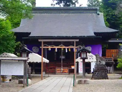 八雲神社の本殿