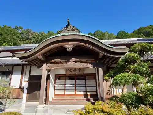 神谷山金蔵院の本殿・本堂