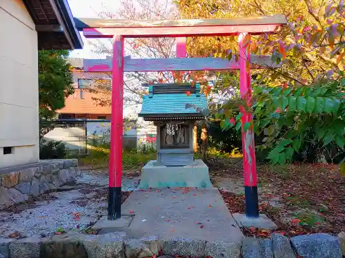 白山社（宿町）の末社・摂社