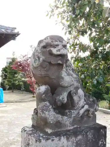 水神社の狛犬