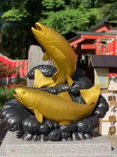 日光二荒山神社中宮祠の狛犬