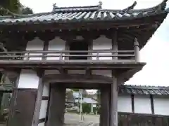 地安寺の山門