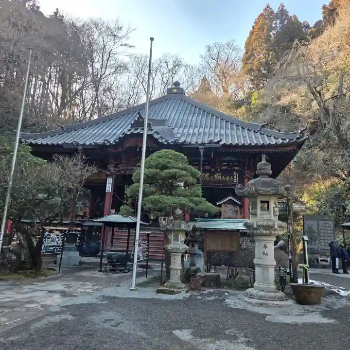 水澤寺(水澤観世音)の{uncategorized: "未分類", other: "その他", undefined: "問題あり", building: "その他建物", grave: "お墓", sacred_gate: "鳥居", guardian: "狛犬", statue: "像", buddha: "仏像", history: "歴史", nature: "自然", garden: "庭園", animal: "動物", pagoda: "塔", temizu: "手水舎", mountain_gate: "山門・神門", sanctuary: "本殿・本堂", subordinate: "末社・摂社", art: "芸術", scenery: "景色", jizo: "地蔵", ema: "絵馬", goshuin: "御朱印", omikuji: "おみくじ", items: "授与品その他", amulet: "お守り", goshuincho: "御朱印帳", eats: "食事", festival: "お祭り", votive_dance: "神楽", shichigosan: "七五三参", wedding: "結婚式", experience: "体験その他", initially: "初詣", around: "周辺", anti_infection: "感染症対策"}