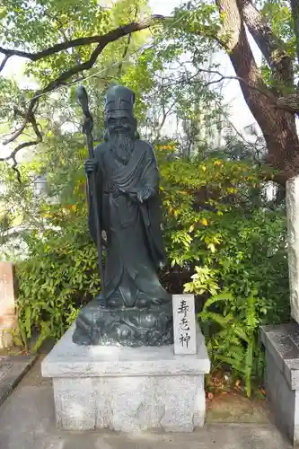 三光神社の像