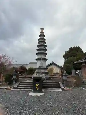 江西寺（祈願だるま寺）の{uncategorized: "未分類", other: "その他", undefined: "問題あり", building: "その他建物", grave: "お墓", sacred_gate: "鳥居", guardian: "狛犬", statue: "像", buddha: "仏像", history: "歴史", nature: "自然", garden: "庭園", animal: "動物", pagoda: "塔", temizu: "手水舎", mountain_gate: "山門・神門", sanctuary: "本殿・本堂", subordinate: "末社・摂社", art: "芸術", scenery: "景色", jizo: "地蔵", ema: "絵馬", goshuin: "御朱印", omikuji: "おみくじ", items: "授与品その他", amulet: "お守り", goshuincho: "御朱印帳", eats: "食事", festival: "お祭り", votive_dance: "神楽", shichigosan: "七五三参", wedding: "結婚式", experience: "体験その他", initially: "初詣", around: "周辺", anti_infection: "感染症対策"}