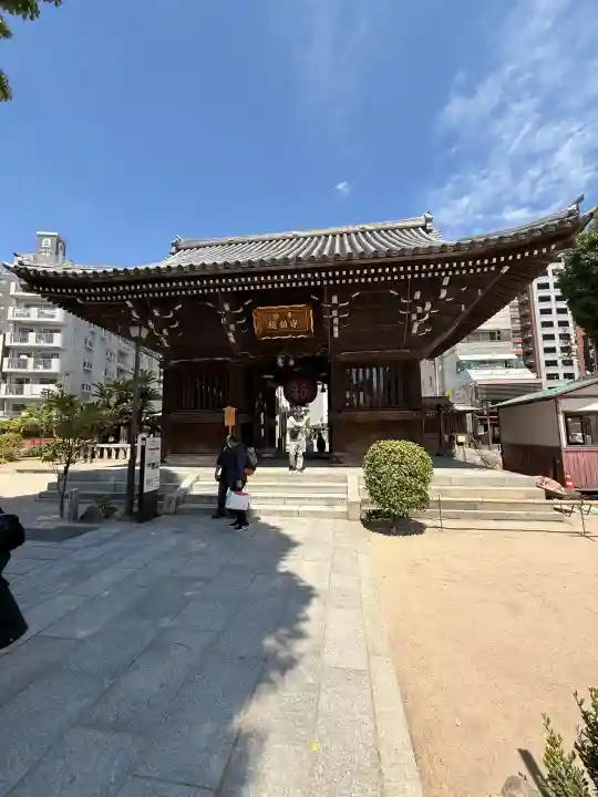 櫛田神社の{uncategorized: "未分類", other: "その他", undefined: "問題あり", building: "その他建物", grave: "お墓", sacred_gate: "鳥居", guardian: "狛犬", statue: "像", buddha: "仏像", history: "歴史", nature: "自然", garden: "庭園", animal: "動物", pagoda: "塔", temizu: "手水舎", mountain_gate: "山門・神門", sanctuary: "本殿・本堂", subordinate: "末社・摂社", art: "芸術", scenery: "景色", jizo: "地蔵", ema: "絵馬", goshuin: "御朱印", omikuji: "おみくじ", items: "授与品その他", amulet: "お守り", goshuincho: "御朱印帳", eats: "食事", festival: "お祭り", votive_dance: "神楽", shichigosan: "七五三参", wedding: "結婚式", experience: "体験その他", initially: "初詣", around: "周辺", anti_infection: "感染症対策"}