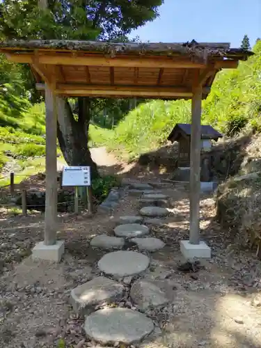 塩澤山 寳光寺の末社