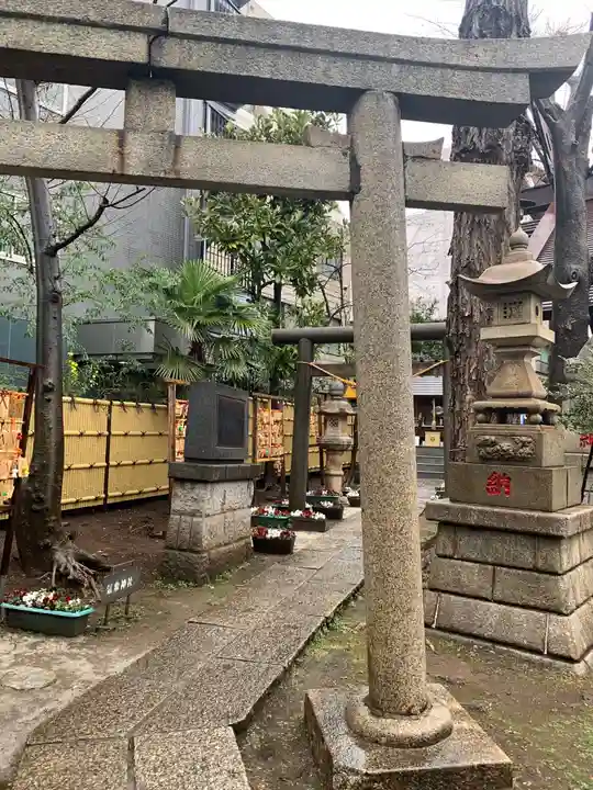高円寺氷川神社の鳥居