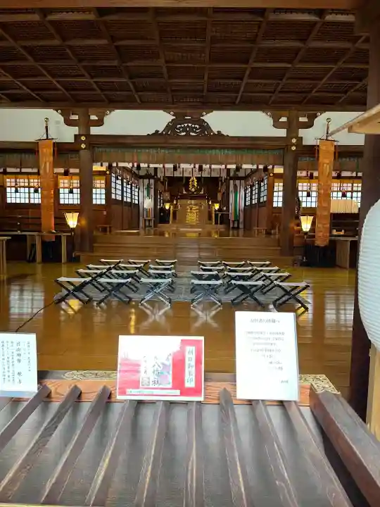 若宮八幡社の{uncategorized: "未分類", other: "その他", undefined: "問題あり", building: "その他建物", grave: "お墓", sacred_gate: "鳥居", guardian: "狛犬", statue: "像", buddha: "仏像", history: "歴史", nature: "自然", garden: "庭園", animal: "動物", pagoda: "塔", temizu: "手水舎", mountain_gate: "山門・神門", sanctuary: "本殿・本堂", subordinate: "末社・摂社", art: "芸術", scenery: "景色", jizo: "地蔵", ema: "絵馬", goshuin: "御朱印", omikuji: "おみくじ", items: "授与品その他", amulet: "お守り", goshuincho: "御朱印帳", eats: "食事", festival: "お祭り", votive_dance: "神楽", shichigosan: "七五三参", wedding: "結婚式", experience: "体験その他", initially: "初詣", around: "周辺", anti_infection: "感染症対策"}
