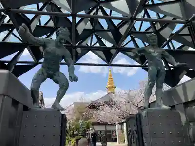 一心寺の山門・神門