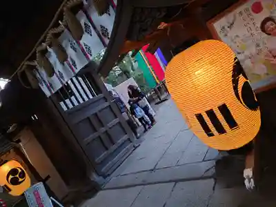 赤坂氷川神社の山門・神門