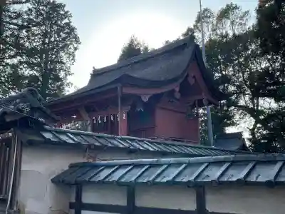 八幡社の{uncategorized: "未分類", other: "その他", undefined: "問題あり", building: "その他建物", grave: "お墓", sacred_gate: "鳥居", guardian: "狛犬", statue: "像", buddha: "仏像", history: "歴史", nature: "自然", garden: "庭園", animal: "動物", pagoda: "塔", temizu: "手水舎", mountain_gate: "山門・神門", sanctuary: "本殿・本堂", subordinate: "末社・摂社", art: "芸術", scenery: "景色", jizo: "地蔵", ema: "絵馬", goshuin: "御朱印", omikuji: "おみくじ", items: "授与品その他", amulet: "お守り", goshuincho: "御朱印帳", eats: "食事", festival: "お祭り", votive_dance: "神楽", shichigosan: "七五三参", wedding: "結婚式", experience: "体験その他", initially: "初詣", around: "周辺", anti_infection: "感染症対策"}